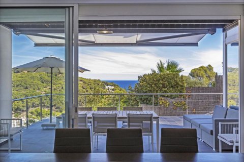 Сasa de 4 dormitorios en venta en Tamariu, Gerona, Cataluña, Spain № 1670 - foto 8