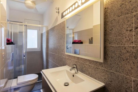 Сasa de 4 dormitorios en venta en Tamariu, Gerona, Cataluña, Spain № 1670 - foto 26