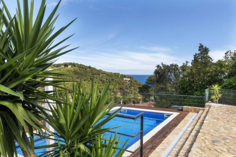 Сasa de 4 dormitorios en venta en Tamariu, Gerona, Cataluña, Spain № 1670 - foto 4