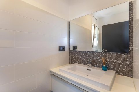 Сasa de 4 dormitorios en venta en Tamariu, Gerona, Cataluña, Spain № 1670 - foto 19