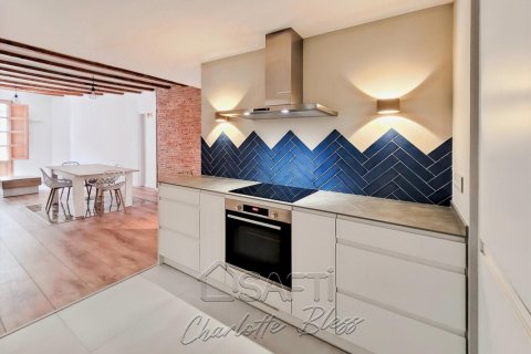 Apartamento de 2 dormitorios en venta en Ciudad Vieja, Barcelona, Cataluña, Spain № 2262