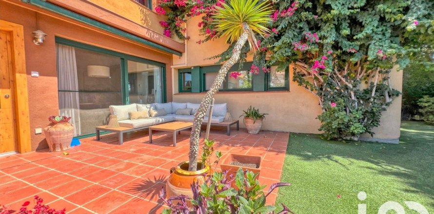 Casa adosada de 4 dormitorios en venta en Tarragona, Cataluña, Spain № 4854
