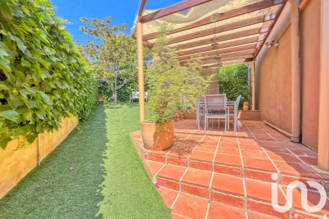 Casa adosada de 4 dormitorios en venta en Tarragona, Cataluña, Spain № 4854 - foto 4