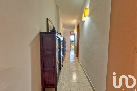 Casa adosada de 4 dormitorios en venta en Tarragona, Cataluña, Spain № 4854 - foto 23