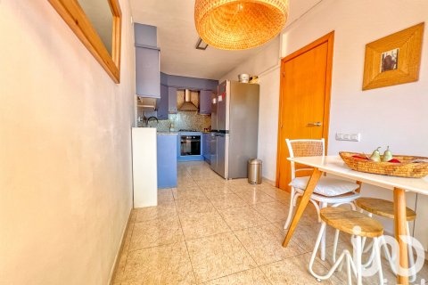 Casa adosada de 4 dormitorios en venta en Tarragona, Cataluña, Spain № 4854 - foto 8