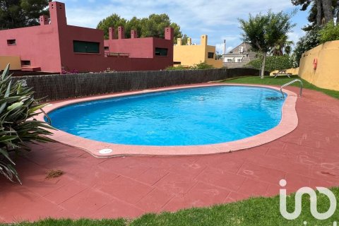 Casa adosada de 4 dormitorios en venta en Tarragona, Cataluña, Spain № 4854 - foto 2