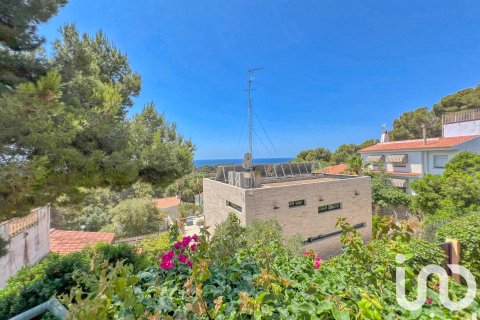 Casa adosada de 4 dormitorios en venta en Tarragona, Cataluña, Spain № 4854 - foto 16