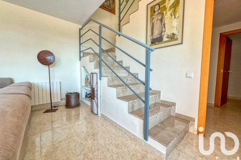 Casa adosada de 4 dormitorios en venta en Tarragona, Cataluña, Spain № 4854 - foto 7