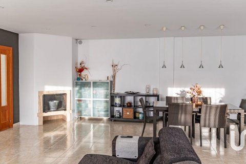 Сasa de 6 dormitorios en venta en Argentona, Barcelona, Cataluña, Spain № 4848 - foto 5