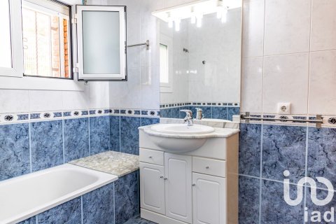 Сasa de 6 dormitorios en venta en Argentona, Barcelona, Cataluña, Spain № 4848 - foto 15