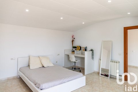 Сasa de 6 dormitorios en venta en Argentona, Barcelona, Cataluña, Spain № 4848 - foto 20