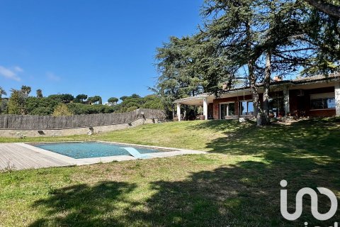 Apartamento de 5 dormitorios en venta en Sant Andreu de Llavaneres, Barcelona, Cataluña, Spain № 4910