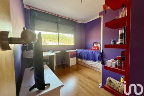 Сasa de 4 dormitorios en venta en Sant Andreu de Llavaneres, Barcelona, Cataluña, Spain № 4912 - foto 16