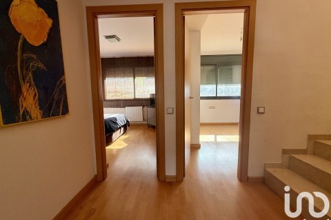 Сasa de 4 dormitorios en venta en Sant Andreu de Llavaneres, Barcelona, Cataluña, Spain № 4912 - foto 14