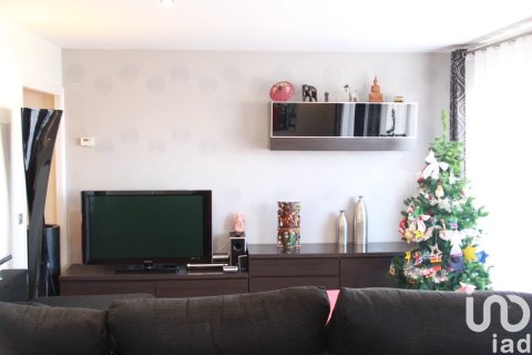 Apartamento de 4 dormitorios en venta en Mataró, Barcelona, Cataluña, Spain № 4911 - foto 12