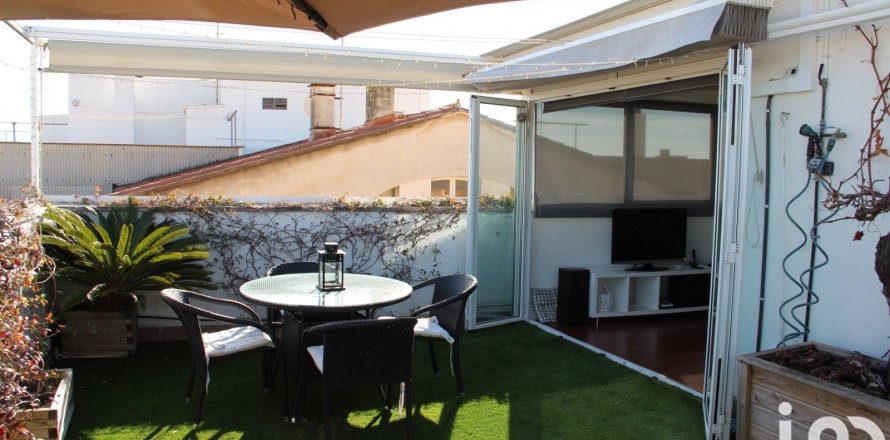 Apartamento de 4 dormitorios en venta en Mataró, Barcelona, Cataluña, Spain № 4911