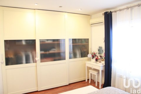 Apartamento de 4 dormitorios en venta en Mataró, Barcelona, Cataluña, Spain № 4911 - foto 16