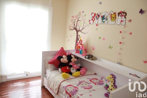 Apartamento de 4 dormitorios en venta en Mataró, Barcelona, Cataluña, Spain № 4911 - foto 11