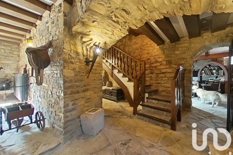 Купить замки и поместья в Лерида, Испания с 6 спален, 580м², № 4909 - фото 25