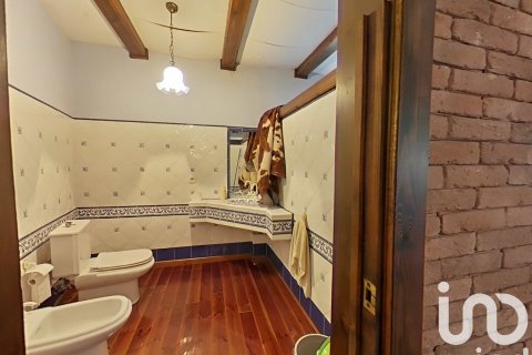 Купить замки и поместья в Лерида, Испания с 6 спален, 580м², № 4909 - фото 11