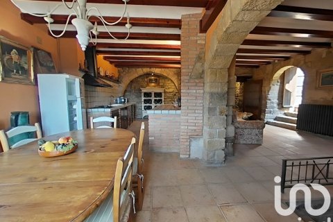 Купить замки и поместья в Лерида, Испания с 6 спален, 580м², № 4909 - фото 3