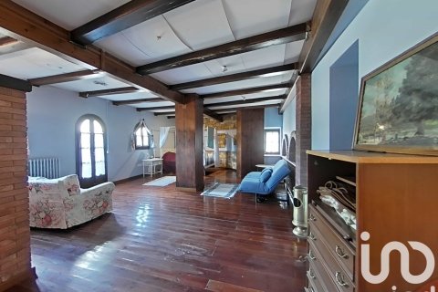 Купить замки и поместья в Лерида, Испания с 6 спален, 580м², № 4909 - фото 12