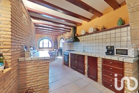 Купить замки и поместья в Лерида, Испания с 6 спален, 580м², № 4909 - фото 10