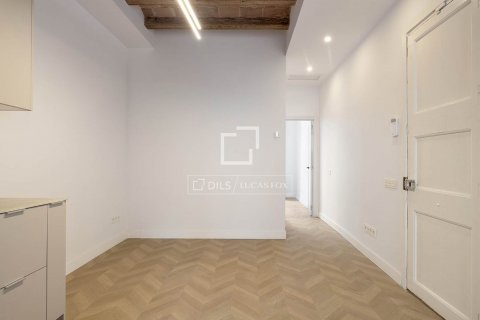 2 chambres apartment à vendre à Barcelona, Catalonia, Spain № 8808 - photo 6