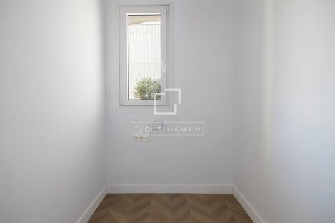2 chambres apartment à vendre à Barcelona, Catalonia, Spain № 8808 - photo 12