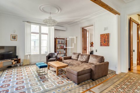 Купить квартиру в Барселона, Испания с 4 спальни, 193м², № 8802 - фото 2