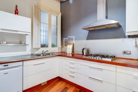 Купить квартиру в Барселона, Испания с 4 спальни, 193м², № 8802 - фото 23
