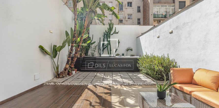 Apartamento de 2 dormitorios en venta en Barcelona, Cataluña, Spain № 8804