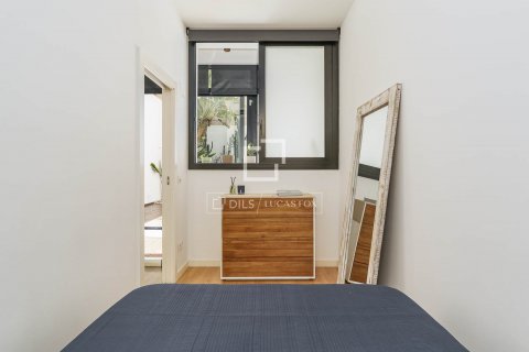 Apartamento de 2 dormitorios en venta en Barcelona, Cataluña, Spain № 8804 - foto 23