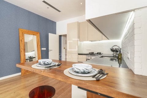Apartamento de 2 dormitorios en venta en Barcelona, Cataluña, Spain № 8804 - foto 24