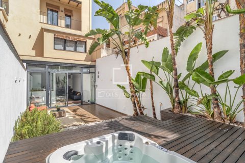 Apartamento de 2 dormitorios en venta en Barcelona, Cataluña, Spain № 8804 - foto 7