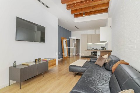 Apartamento de 2 dormitorios en venta en Barcelona, Cataluña, Spain № 8804 - foto 15