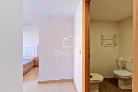 Apartamento de 4 dormitorios en venta en Cubelles, Barcelona, Cataluña, Spain № 8807 - foto 8