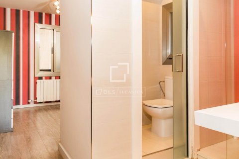 3 bedrooms apartment for sale in Barcelona, Catalonia, Spain № 8803 - photo 3