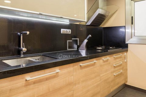 3 bedrooms apartment for sale in Barcelona, Catalonia, Spain № 8803 - photo 17