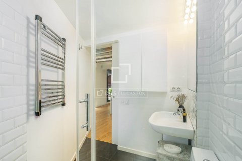 Apartamento de 1 dormitorio en venta en Barcelona, Cataluña, Spain № 8806 - foto 21