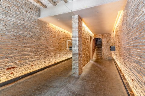 Apartamento de 1 dormitorio en venta en Barcelona, Cataluña, Spain № 8806 - foto 30