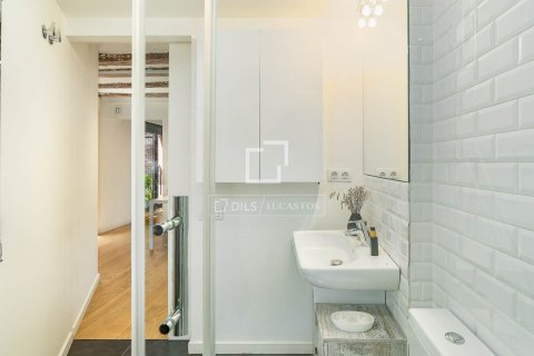 Apartamento de 1 dormitorio en venta en Barcelona, Cataluña, Spain № 8806 - foto 19