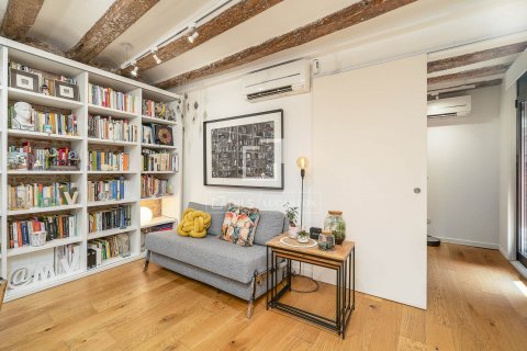 Apartamento de 1 dormitorio en venta en Barcelona, Cataluña, Spain № 8806 - foto 7