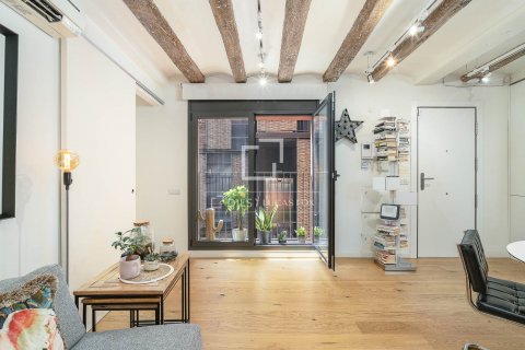 Apartamento de 1 dormitorio en venta en Barcelona, Cataluña, Spain № 8806 - foto 3