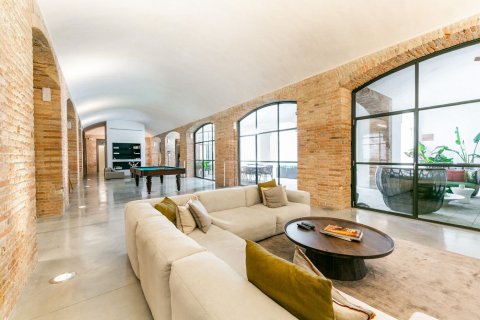 Apartamento de 2 dormitorios en alquiler en Barcelona, Cataluña, Spain № 1568 - foto 15
