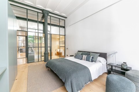 Apartamento de 2 dormitorios en alquiler en Barcelona, Cataluña, Spain № 1568 - foto 11