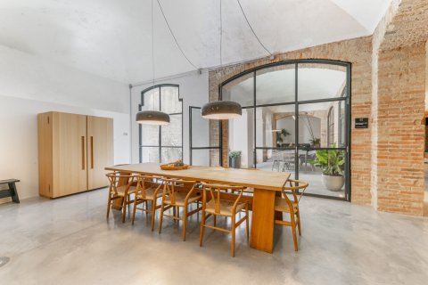 Apartamento de 2 dormitorios en alquiler en Barcelona, Cataluña, Spain № 1568 - foto 6