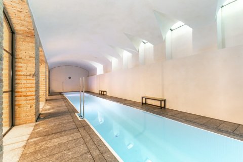Apartamento de 2 dormitorios en alquiler en Barcelona, Cataluña, Spain № 1568 - foto 13