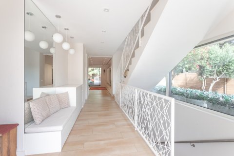 Сasa de 7 dormitorios en alquiler en Barcelona, Cataluña, Spain № 1569 - foto 7