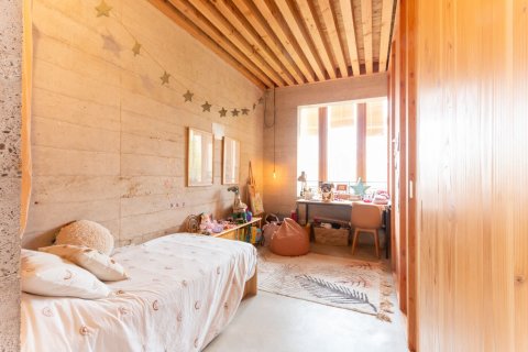 Сasa de 5 dormitorios en alquiler en Barcelona, Cataluña, Spain № 1570 - foto 17